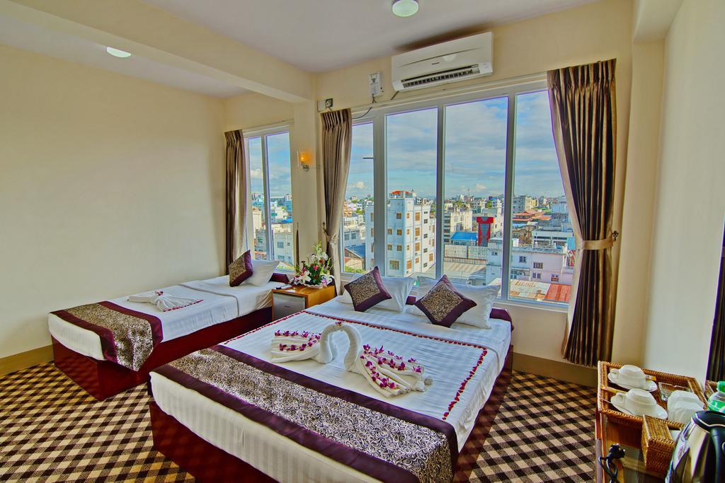 Hotel Victory Point Mandalay Esterno foto