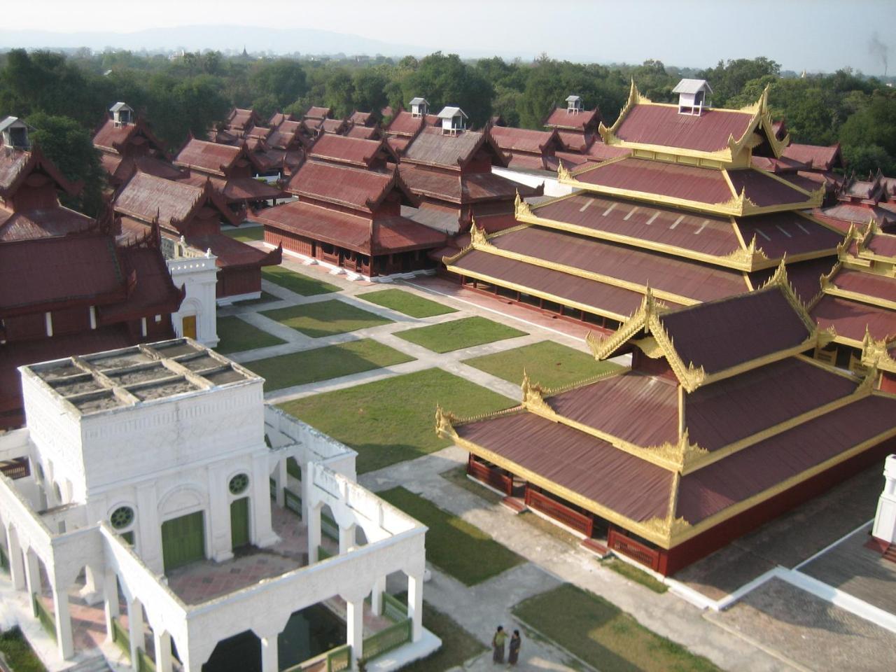 Hotel Victory Point Mandalay Esterno foto