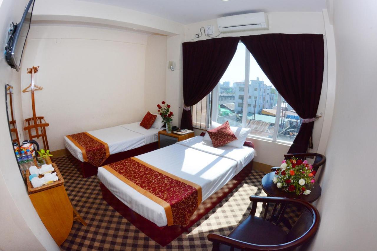 Hotel Victory Point Mandalay Esterno foto